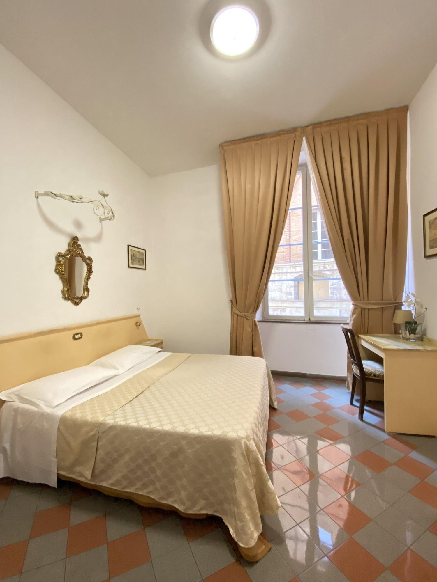 Hotel Piccolo Etruria 2*